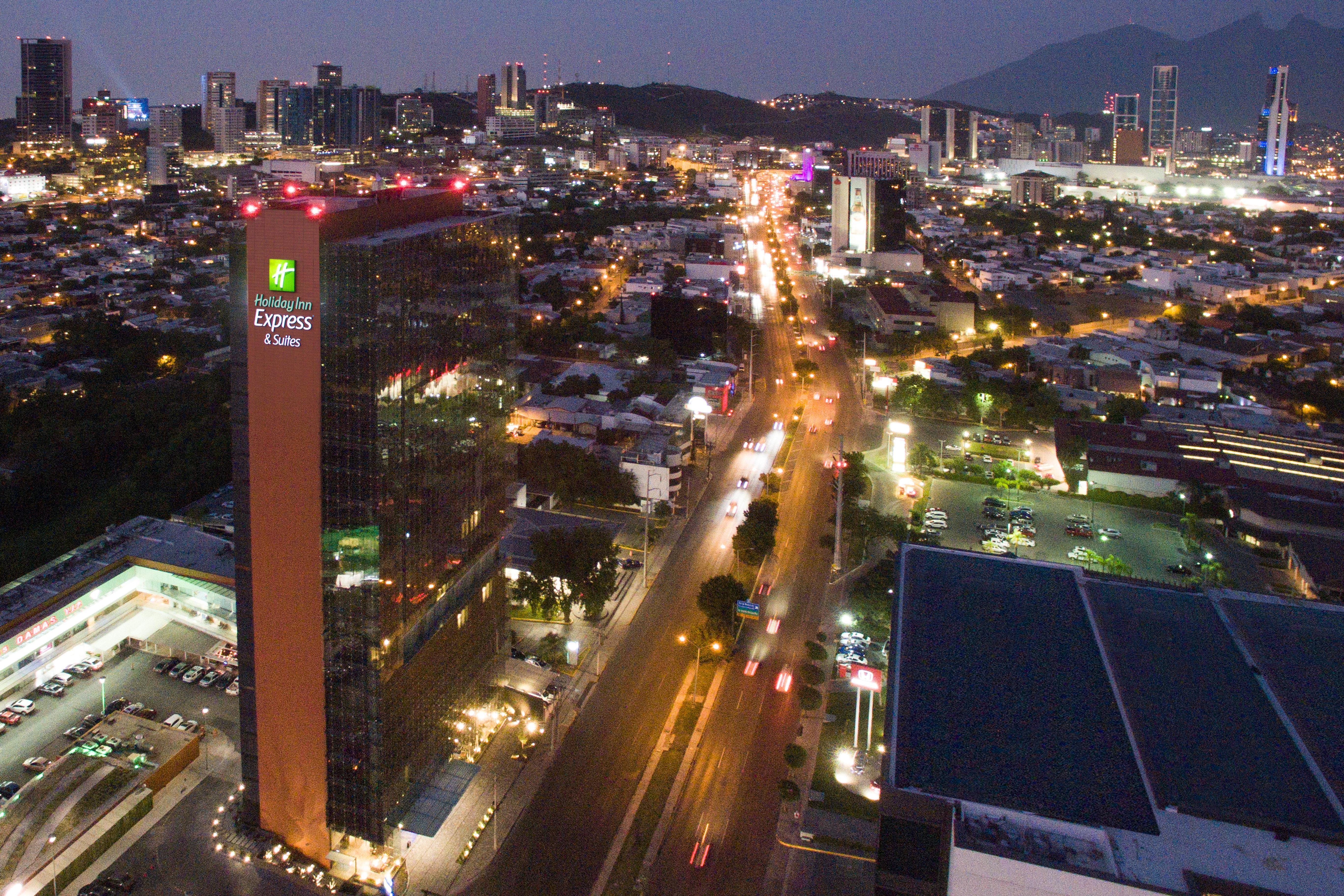 Holiday Inn Express & Suites Monterrey Valle By Ihg San Pedro Garza Garcia Экстерьер фото