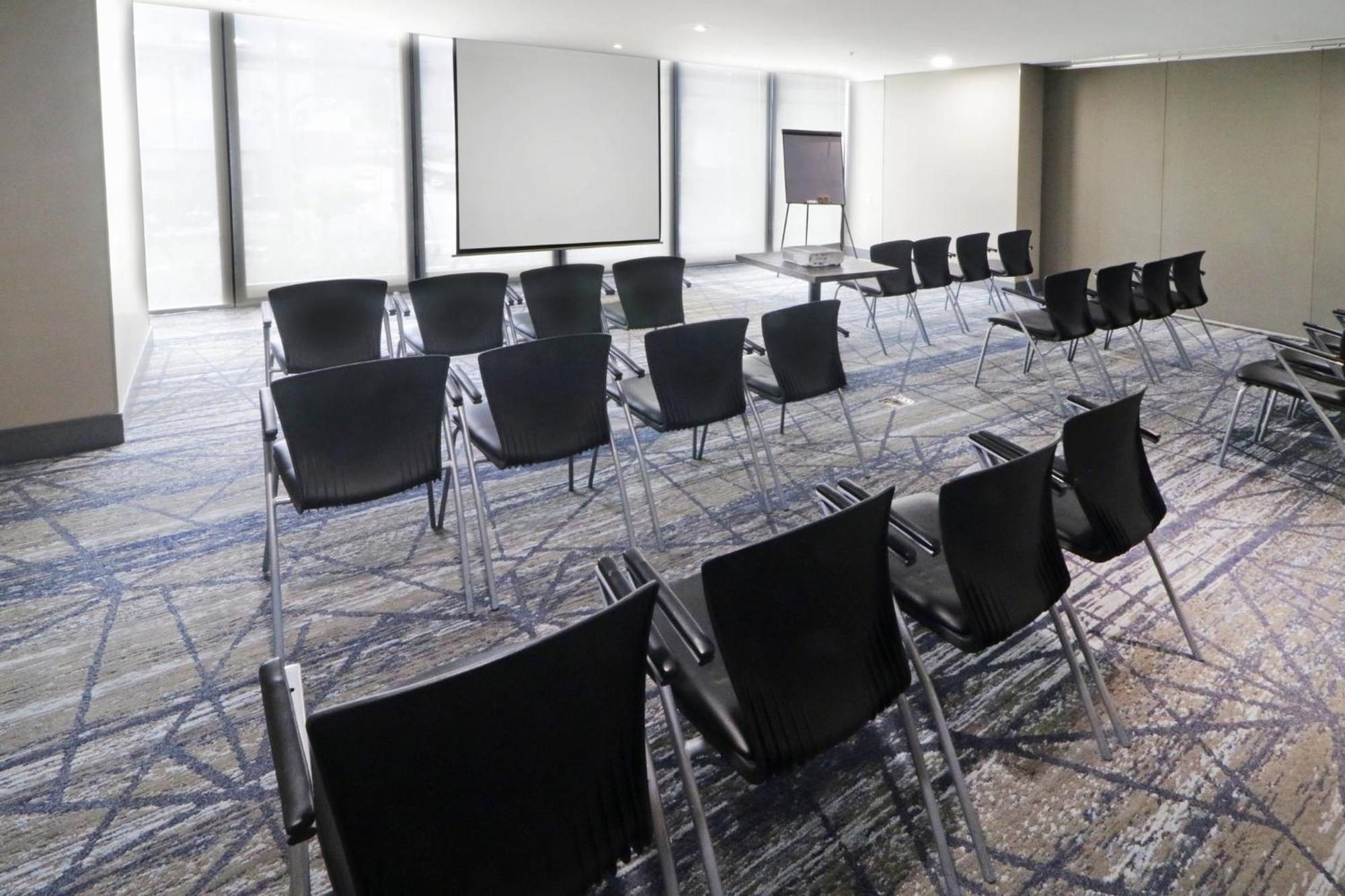 Holiday Inn Express & Suites Monterrey Valle By Ihg San Pedro Garza Garcia Экстерьер фото