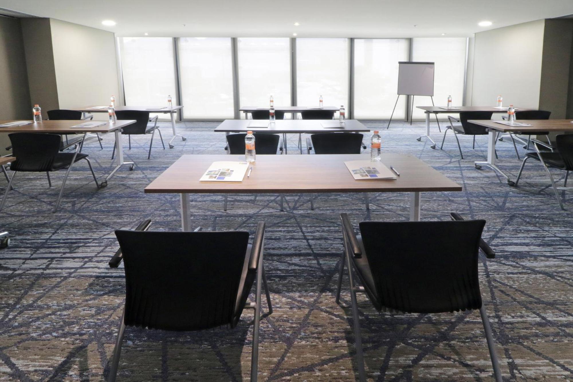 Holiday Inn Express & Suites Monterrey Valle By Ihg San Pedro Garza Garcia Экстерьер фото